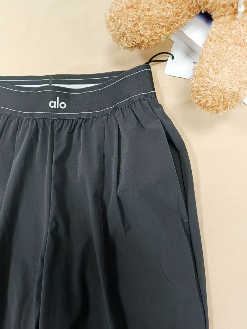 Dark Grey Closet Must-Have🖼ALO Yoga Suit Up WideTrouser-Regular-30" Inseam😍NWT - Picture 4 of 9